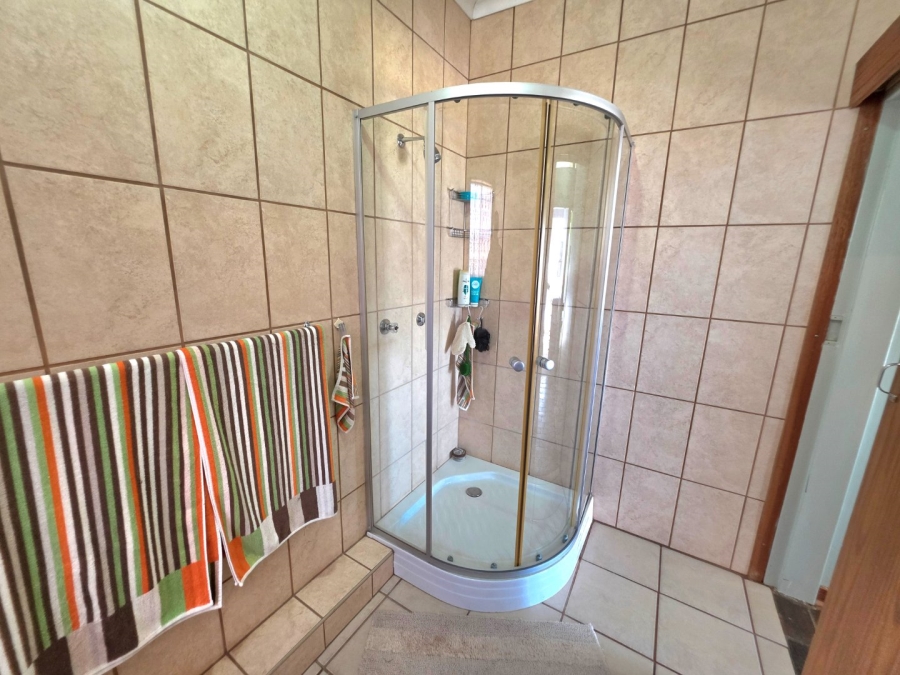 5 Bedroom Property for Sale in Panorama Free State